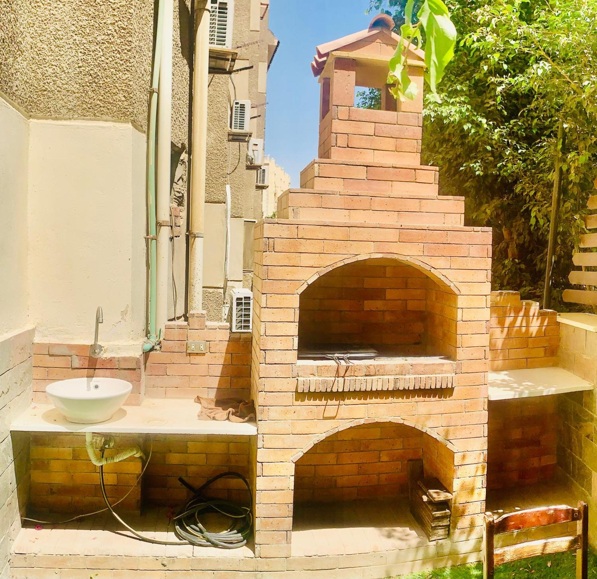 Apartment With A Private Garden In New Каир Экстерьер фото